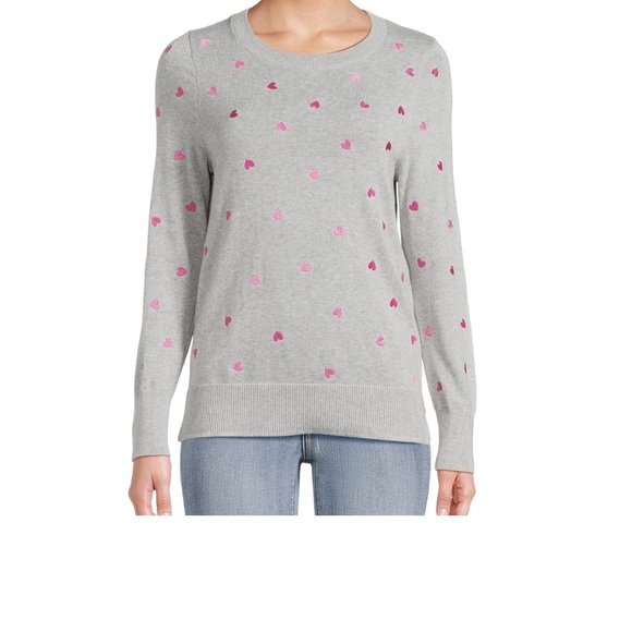 Time and Tru Sweaters - Time and Tru Heart Print Crew Neck Sweater Women’s light Grey Heather Size 4-6